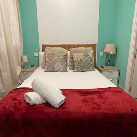 Apartment In The Center Of Мадрид Екстериор снимка