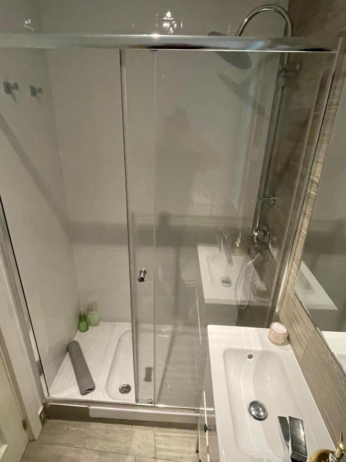 Apartment In The Center Of Мадрид Екстериор снимка