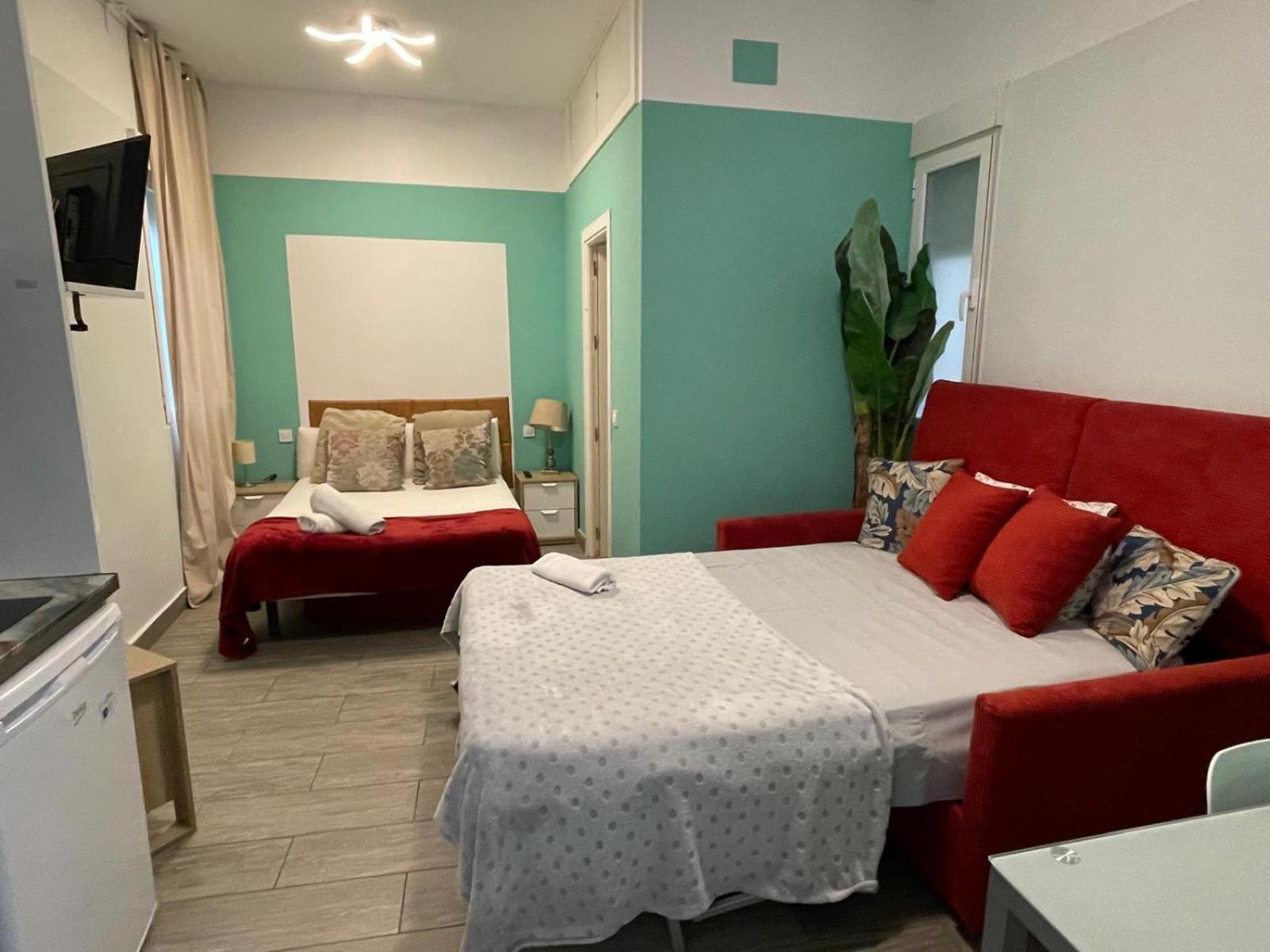 Apartment In The Center Of Мадрид Екстериор снимка